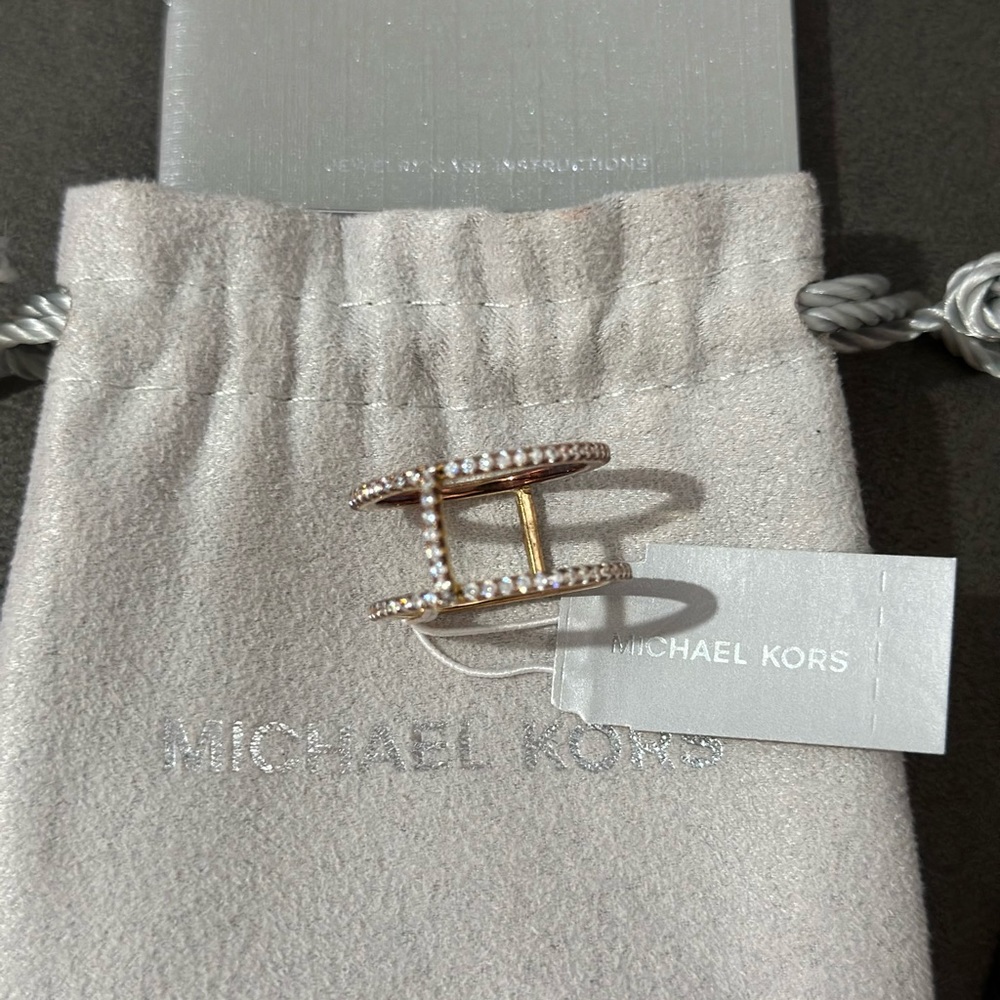 Michael Kors ring